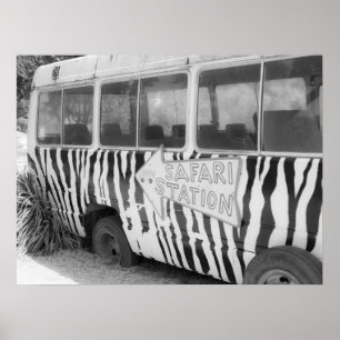Safari Station Zebra Streifenbus Poster