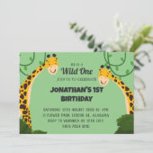 Safari Wild one Giraffe Simple First Birthday Baby Einladung (Stehend Vorderseite)