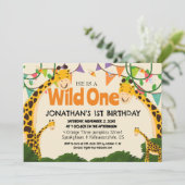 Safari Wild one Giraffe Simple First Birthday Baby Einladung (Stehend Vorderseite)