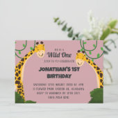 Safari Wild one Giraffe Simple First Birthday Baby Einladung (Stehend Vorderseite)