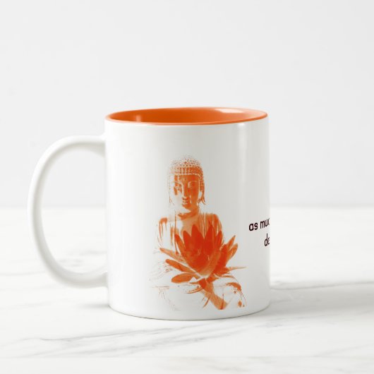 Safran Buddha Gautama mit Zitat Zweifarbige Tasse (Links)