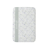 Sage Blue Watercolor Wildflower Monogram Name Badematte (Vorderseite Vertikal)