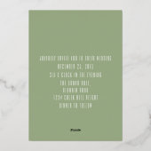 Sage Bold Names Script Ultra Modern Wedding Golden Folieneinladung (Rückseite)