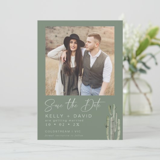Sage Cactus succulent Save the Date Card Einladung (Stehend Vorderseite)