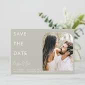 Sage Foto Moderne Arch Wedding Save the Date Einladung (Stehend Vorderseite)