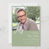 Sage Green 50. Geburtstag Foto Einladung (Vorderseite)