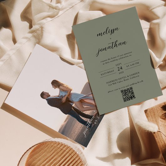 Sage Green & Black Script Foto QR Code Hochzeit Einladung