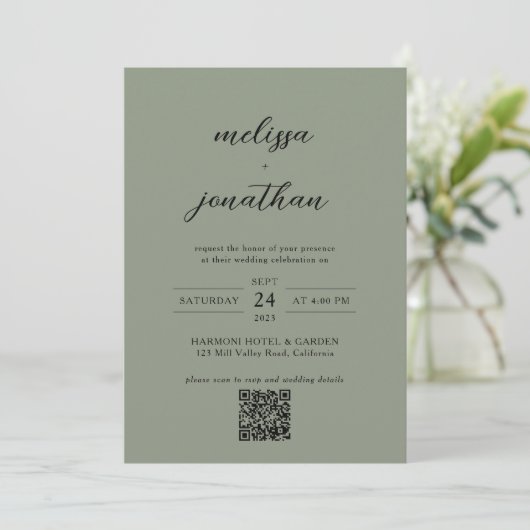 Sage Green & Black Script Foto QR Code Hochzeit Einladung (Stehend Vorderseite)