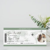 Sage Green Boarding Pass Ticket Hochzeit Save The Date (Stehend Vorderseite)