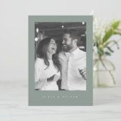 Sage Green Boho Foto 1 Wedding Modern Einladung (Stehend Vorderseite)