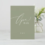Sage Green Calligraphy 5 x 7 Wedding OPEN Bar Sign (Stehend Vorderseite)