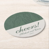 Sage Green Cheers Elegante Personalisiert Hochzeit Runder Pappuntersetzer (Angewinkelt)