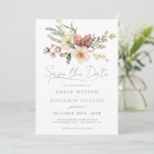 Sage Green Christmas Winter Floral Save the Date Einladung (Stehend Vorderseite)