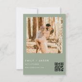 Sage Green Die Hochzeit von Foto QR-Code Elegant Einladung (Rückseite)