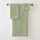 Sage Green Earthy Boho Monogram Initials Badhandtuch Set (Insitu)