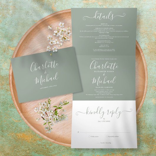 Sage Green Elegant Modernes Script Foto Hochzeit Dreifach Gefaltete Einladung