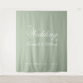 Sage Green Elegant Script Einfache Hochzeitsgeschi Wandteppich