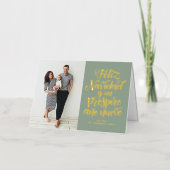 Sage Green Feliz Navidad Script Weihnachts-Foto (Vorderseite)