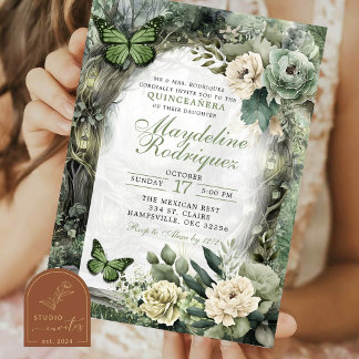 Sage Green Floral verzauberter Wald Quinceanera Einladung