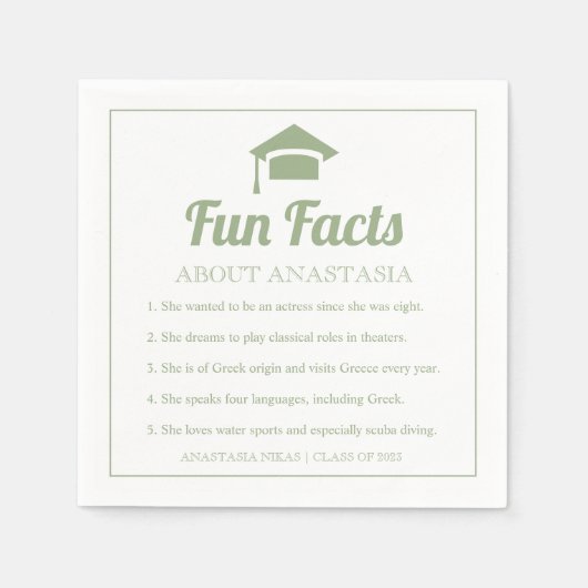Sage green Fun Facts class of 2022 Graduation Cap Serviette (Vorderseite)