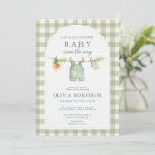Sage Green Gingham Locally Grown Baby Shower Einladung (Stehend Vorderseite)