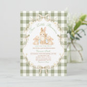 Sage Green Gingham Twins Baby Shower Invitation Einladung (Stehend Vorderseite)