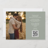 Sage Green Heart Script Foto Hochzeitsskript QR Co Save The Date (Rückseite)
