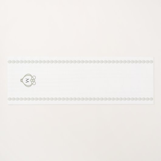 Sage Green Irish Celtic Swan Liebe Knot Monogram Yogamatte (Rückseite (Horizontal))