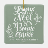 Sage Green Joyeux Noël und Bonne Année Calligraphy Keramikornament (Rückseite)