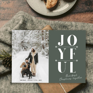 Sage Green Joyful First Christmas Modernes Paar Feiertagskarte
