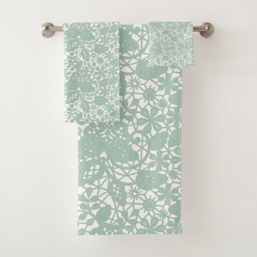 Sage Green Lace Design BADEZIMMER TOWEL SET (Insitu)