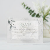 Sage Green Leafy Alabaster Dahlia Watercolor Wash RSVP Karte (Stehend Vorderseite)