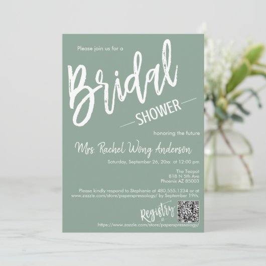 Sage Green Minimal Script Brautparty QR Code Einladung (Stehend Vorderseite)