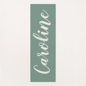 Sage Green Minimalistisch Calligraphy Personalisie Yogamatte (Vorderseite)