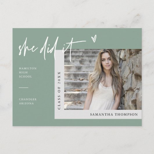 Sage Green Minimalistisch Foto Sie tat es Abschlus Postkarte (Vorderseite)