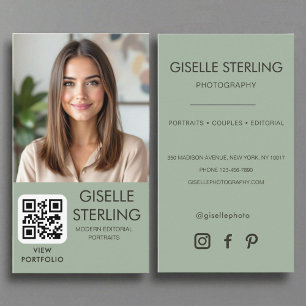 Sage Green Minimalistisch Fotograf Foto QR Code Visitenkarte