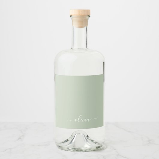 Sage Green Minimalistisch Modern Monogram Elegant Alkoholflaschenetikett (Vorderseite)