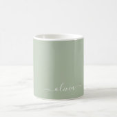 Sage Green Minimalistisch Modern Monogram Elegant Kaffeetasse (Mittel)
