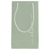 Sage Green Minimalistisch Modern Monogram Elegant Kleine Geschenktüte (Vorderseite)