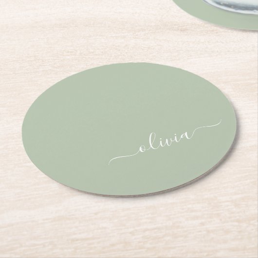 Sage Green Minimalistisch Modern Monogram Elegant Runder Pappuntersetzer (Angewinkelt)