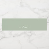 Sage Green Minimalistisch Modern Monogram Elegant Wasserflaschenetikett (Einzelnes Label)