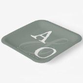 Sage Green Minimalistisch Monogram Wedding Pappteller (Gewinkelt)