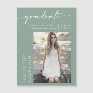 Sage Green Minimalistisch Script Foto Graduate Mag Magnetkarte