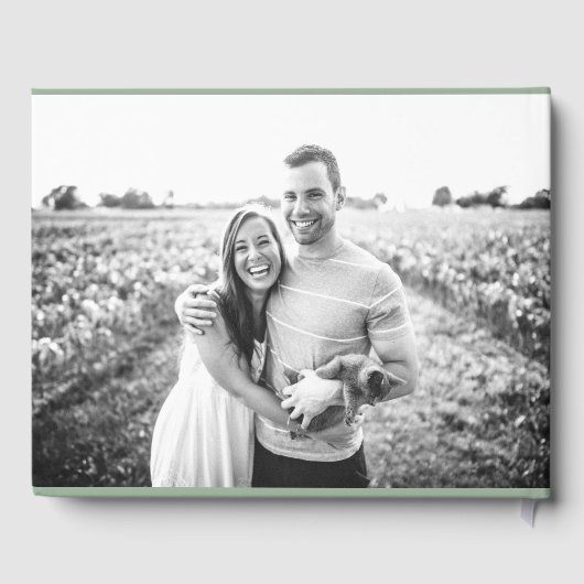 Sage Green Minimalistisch Wedding Personalisiert Gästebuch (Rückseite)