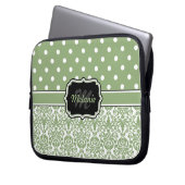 Sage Green Mit Monogramm Damask Polka Dot Laptopschutzhülle (Vorderseite Links)