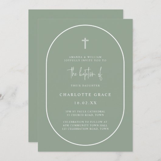 Sage Green Modern Arch Script Minimalistische Tauf Einladung (Vorne/Hinten)