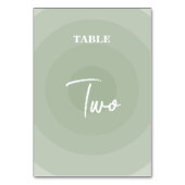 Sage Green Modern Monogram Wedding Tischnummer (Vorderseite)