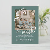 Sage Green Modern Ribbon Family Photo Eid Mubarak Feiertagskarte (Stehend Vorderseite)