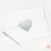 Sage Green Modern Script Wedding Herz-Aufkleber (Umschlag)