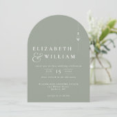 Sage Green Monogram QR Code Foto Wedding Arch Einladung (Stehend Vorderseite)